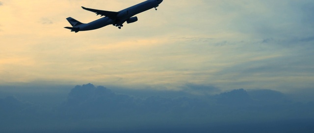 Video Reference: Air travel, Airplane, Airline, Sky, Aviation, Flight, Aircraft, Airliner, Aerospace engineering, Vehicle