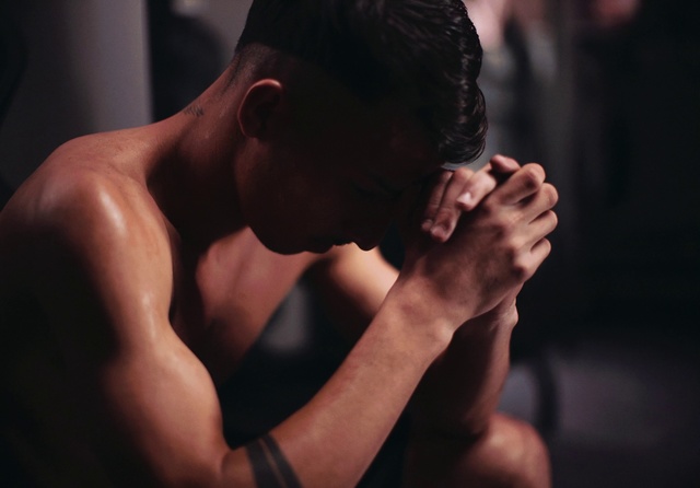 Video Reference: Muscle, Arm, Shoulder, Barechested, Bodybuilding, Hand, Physical fitness, Human body, Neck, Photography