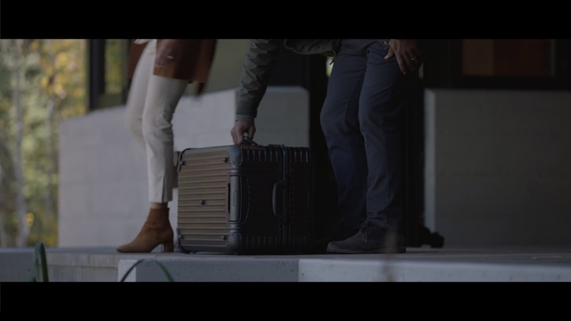 Video Reference: Footwear, Leg, Shoe, Jeans, Photography, Sitting, Floor, Screenshot, Human leg, Trousers