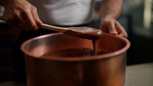 Video Reference: Food, Chocolate, Brown sauce, Cuisine, Dish, Ingredient, Chocolate cake, Recipe, Ganache, Hot chocolate