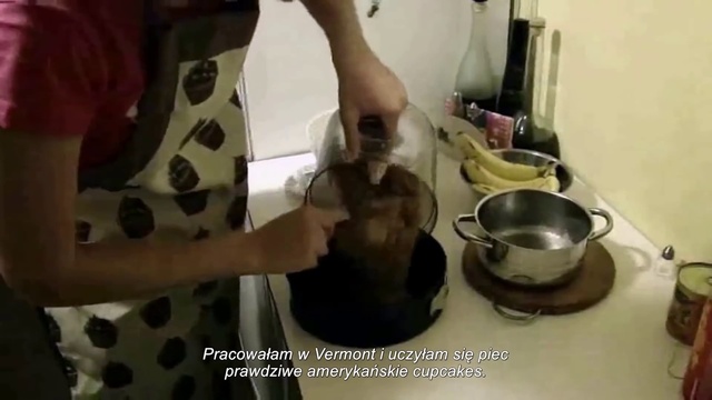 Video Reference: Gesture, Kitchen appliance, Cookware and bakeware, Serveware, Sleeve, Recipe, Cooking, Gas, Countertop, Kitchen