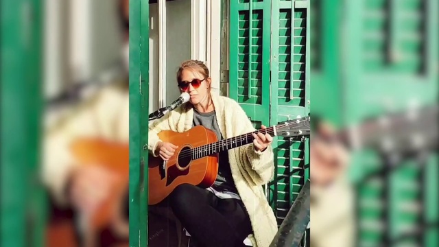 Video Reference: Guitarist, Musician, Guitar, String instrument, Music, String instrument, Musical instrument, Plucked string instruments, Street performance, Bassist