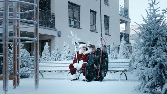 Video Reference: Snow, Winter, Freezing, Ice, Blizzard, Tree, Home, Frost, Winter storm, Window, Person