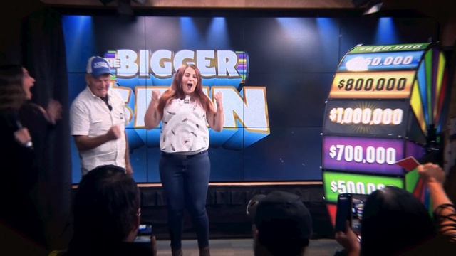 Video Reference: Event, Stage, Media, Display device, Games, Talent show, Performance, Stage equipment, Competition, Competition event