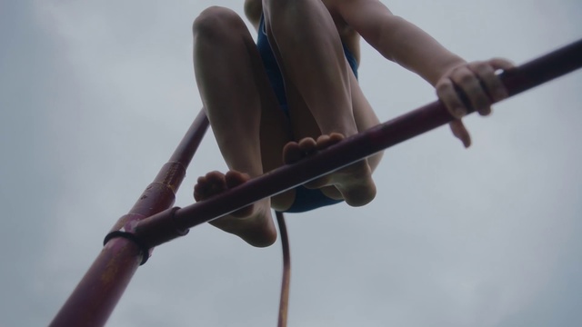 Video Reference: Hand, Metal