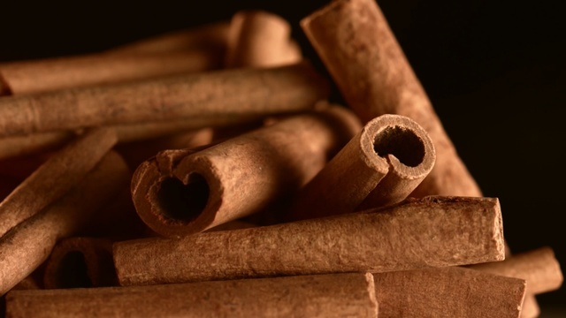 Video Reference: bark, crayon, writing implement