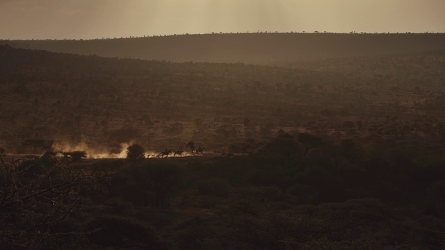 Video Reference: Sky, Atmospheric phenomenon, Natural environment, Atmosphere, Morning, Cloud, Hill, Ecoregion, Evening, Tree