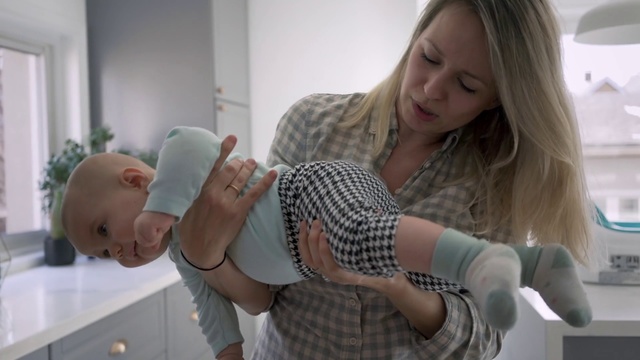 Video Reference: Child, Product, Arm, Skin, Baby, Joint, Leg, Toddler, Ear, Elbow