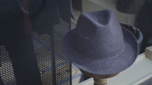 Video Reference: Hat, Purple, Fedora, Headgear, Cowboy hat, Fashion accessory, Costume hat, Sombrero, Hatmaking