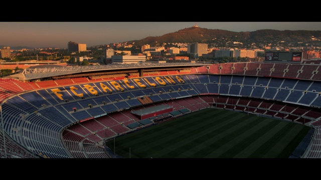 Video Reference: Sport venue, Stadium, Arena, Soccer-specific stadium, Metropolitan area, Urban area, Sky, Architecture, Atmosphere, City