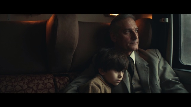 Video Reference: Screenshot, Darkness, Human, Eye, Fun, Photography, Room, Scene, Flash photography, Adventure game, Person