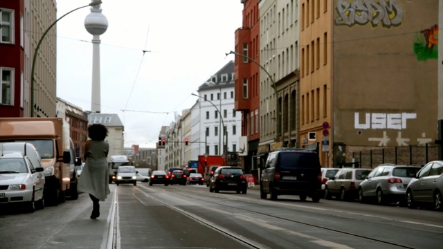 Video Reference: car, land vehicle, lane, town, neighbourhood, street, transport, road, urban area, city
