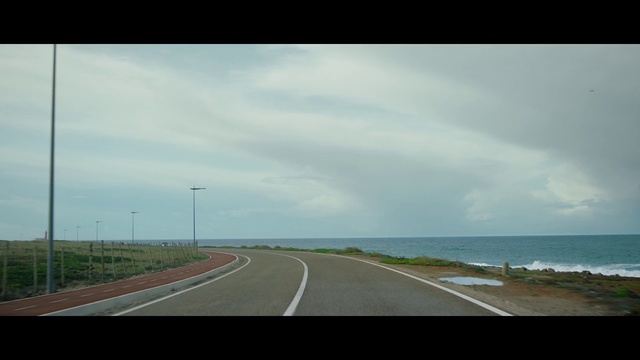 Video Reference: Road, Sky, Nature, Horizon, Cloud, Highway, Atmospheric phenomenon, Asphalt, Natural landscape, Road trip