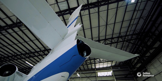 Video Reference: Airplane, Aerospace engineering, Aircraft, Aviation, Vehicle, Wing, Hangar, Airliner, Flap, Airline