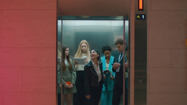 Video Reference: Snapshot, Standing, Door, Elevator, Photography