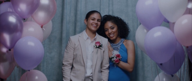 Video Reference: Balloon, Party supply, Event, Snapshot, Party, Fun, Happy, Friendship, Smile, Prom, Person