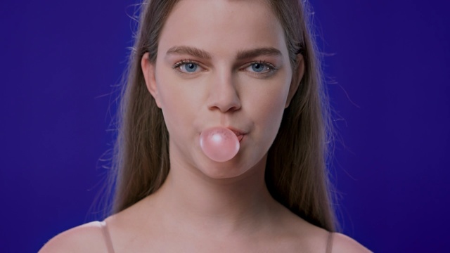 Video Reference: face, human hair color, beauty, chin, cheek, lip, mouth, neck, close up, black hair, Person