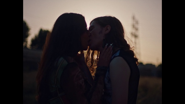 Video Reference: Photograph, Romance, Love, Kiss, Sky, Interaction, Friendship, Photography, Forehead, Backlighting, Person