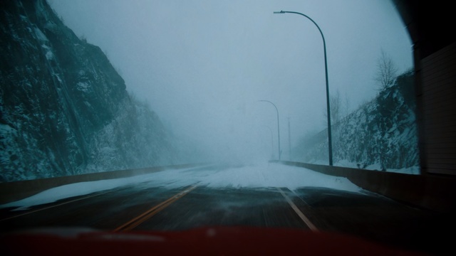 Video Reference: Atmospheric phenomenon, Fog, Mist, Mode of transport, Sky, Windscreen wiper, Road, Auto part, Windshield, Geological phenomenon