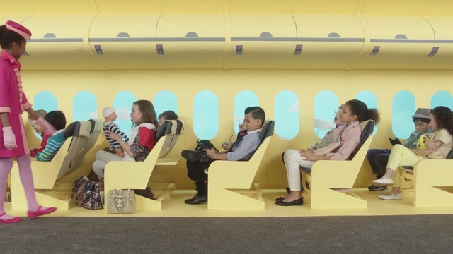 Video Reference: office, businessman, meeting, business, team, group, director, man, teamwork, people, person, corporate, male, laptop, businesswoman, table, professional