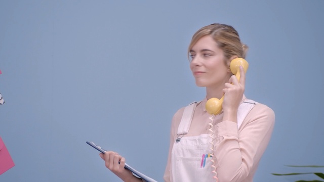 Video Reference: Chin, Neck, Gesture, Person