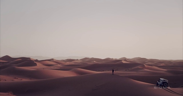 Video Reference: Desert, Sand, Natural environment, Erg, Sky, Aeolian landform, Sahara, Dune, Landscape, Atmospheric phenomenon