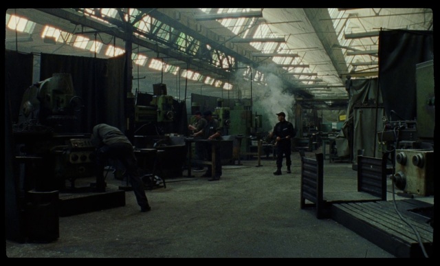 Video Reference: Pc game, Action-adventure game, Shooter game, Screenshot, Digital compositing, Building, Adventure game, Factory, Darkness