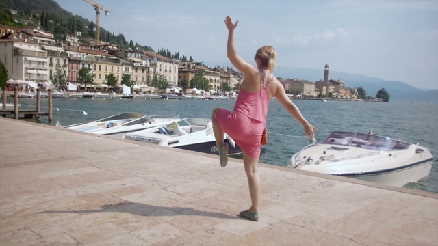 Video Reference: Vacation, Vehicle, Leg, Recreation, Leisure, Boat, Tourism, Luxury yacht