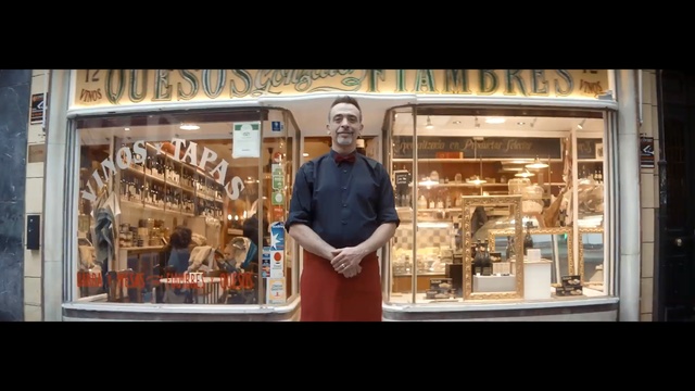 Video Reference: display window, display case, retail, Person