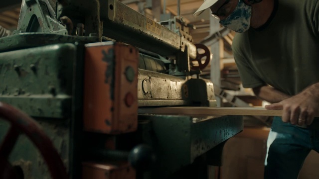 Video Reference: Blacksmith, Machine tool, Machine, Metalworking, Factory, Metal