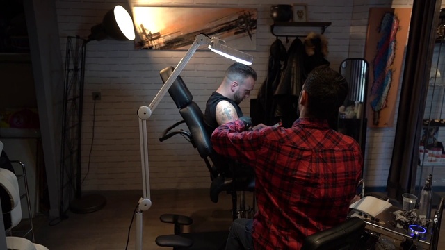 Video Reference: Room, Musician, House