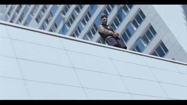 Video Reference: blue, sky, architecture, building, daytime, facade, line, roof, daylighting, window