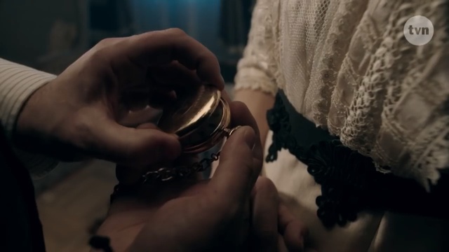 Video Reference: Finger, Hand, Arm, Wrist, Nail, Photography, Thumb, Alcohol