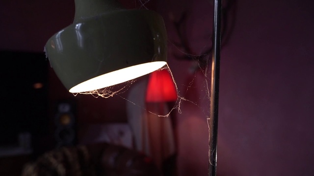 Video Reference: Red, Light, Lighting, Lamp, Material property, Darkness, Night, Photography, Light fixture, Glass