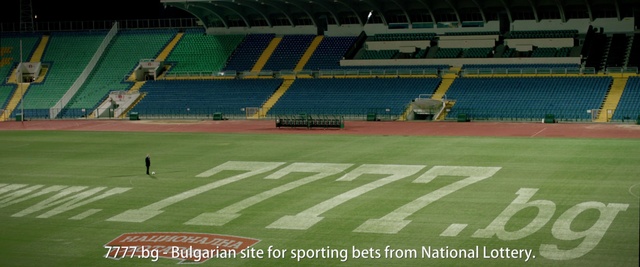 Video Reference: Sport venue, Stadium, Arena, Grass, Artificial turf, Sports, Team sport, Tournament, Plant, Player