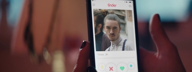 Video Reference: Gadget, Electronic device, Technology, Communication Device, Selfie, Mobile phone, Photography, Smartphone, Portable communications device, Iphone