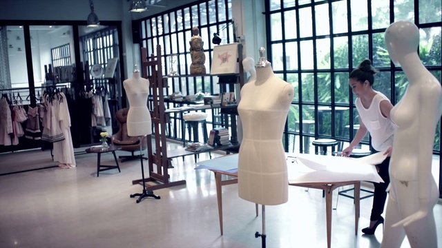 Video Reference: Interior design, Room, Art, Furniture, Building, Mannequin, Fashion design