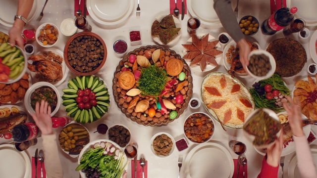 Video Reference: Dish, Cuisine, Meal, Food, Supper, Brunch, appetizer, Vegetarian food, Ingredient, Finger food