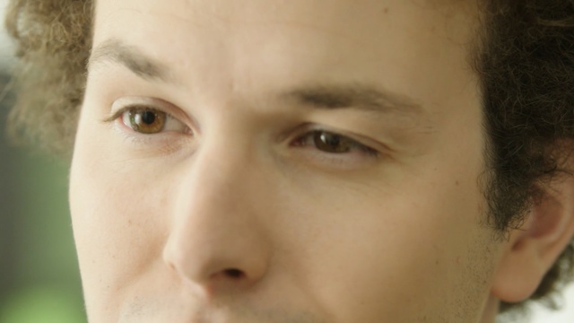 Video Reference: Face, Eyebrow, Forehead, Nose, Cheek, Hair, Skin, Chin, Head, Eye, Person