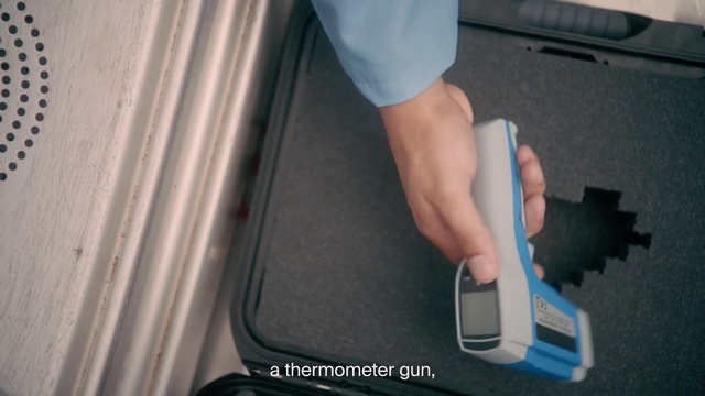 Video Reference: Leg, Vehicle door, Human leg, Arm, Hand, Floor, Finger, Flooring