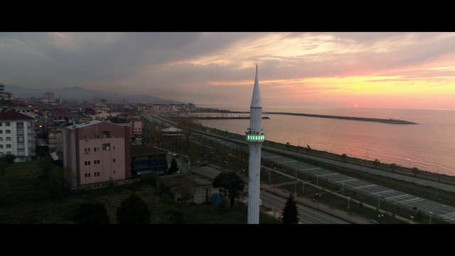 Video Reference: Sky, Urban area, Morning, Horizon, Sunset, Evening, Metropolitan area, Cloud, Water, Cityscape