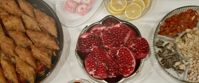 Video Reference: food, superfood, vegetarian food, cuisine, fruit, breakfast, brunch, dish, recipe