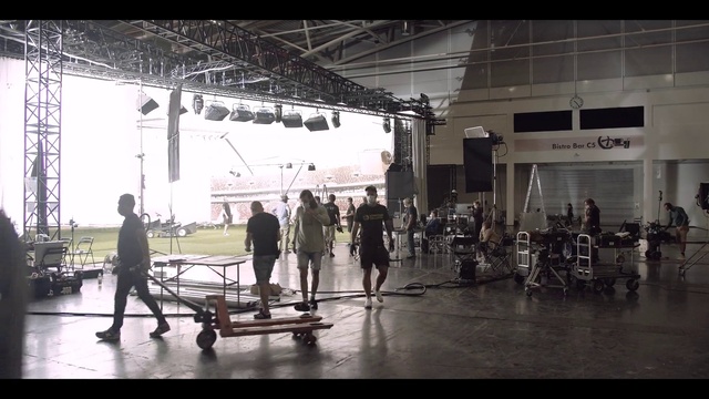 Video Reference: Snapshot, Black-and-white, Photography, Monochrome photography, Monochrome, Building, Crowd, Vehicle, Style