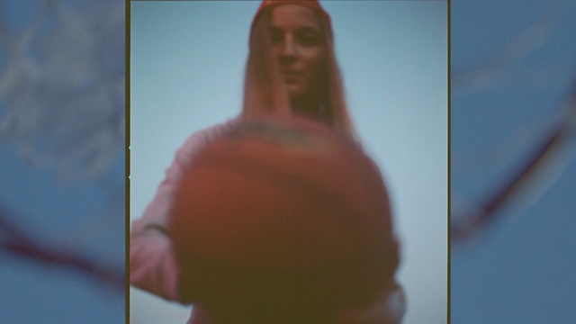 Video Reference: Finger, Hand, Muscle, Flesh, Photography, Thumb, Chest, Neck, Screenshot