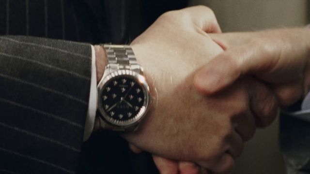 Video Reference: Wrist, Hand, Finger, Fashion accessory, Material property, Gesture, Watch, Thumb, Nail, Jewellery, Person
