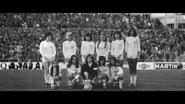 Video Reference: Team, Social group, People, Player, Football player, Team sport, Soccer player, Championship, Competition event, Sports