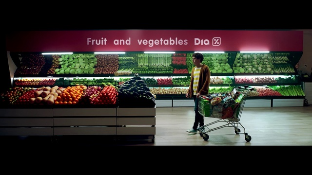 Video Reference: Product, Advertising, Supermarket, Plant, Screenshot, Vegetable, Local food, Grocery store
