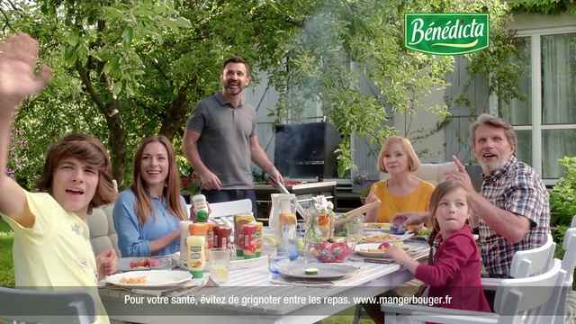 Video Reference: Meal, Community, Lunch, Eating, Event, Picnic, Recreation, Brunch, Leisure, Table