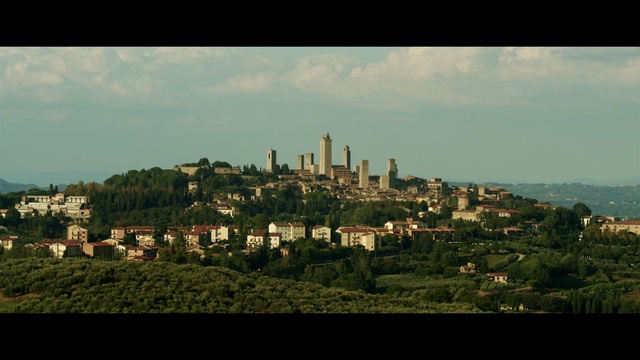 Video Reference: Skyline, Sky, City, Landmark, Urban area, Human settlement, Metropolitan area, Cityscape, Town, Hill