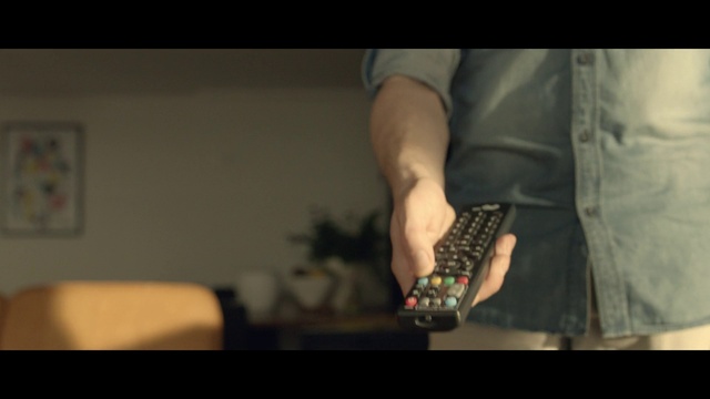 Video Reference: Arm, Human leg, Finger, Leg, Hand, Footwear, Wrist, Elbow, Joint, Design